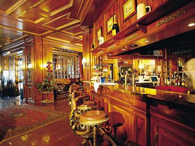 KING's HOTEL First Class