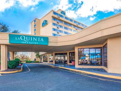 La Quinta Inn & Suites Secaucus Meadowlands