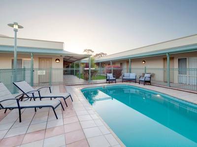 Best Western Crystal Inn