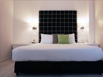 Best Western Regency Suites