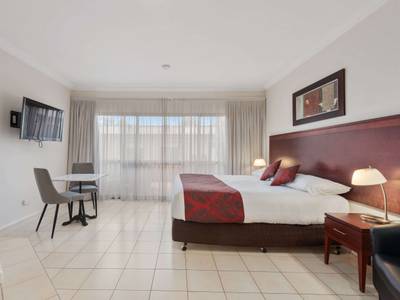 Comfort Inn Deakin Palms