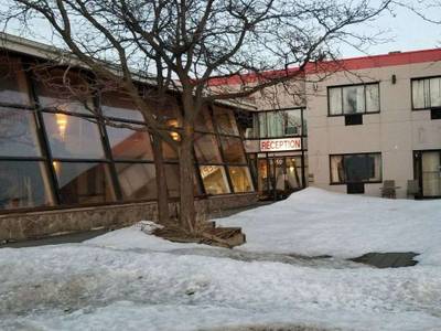 Baymont by Wyndham Montreal Airport 