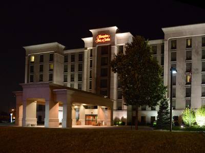 Hampton Inn & Suites Windsor
