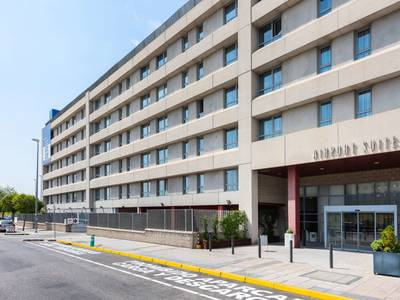 TRYP Madrid Airport Suites