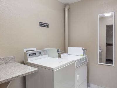 Days Inn Flagstaff I-40