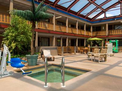 AmericInn Hotel & Conference Center La Crosse - Riverfront