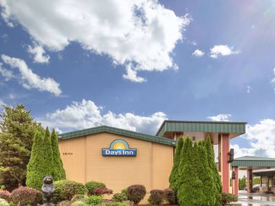 Days Inn Black Bear