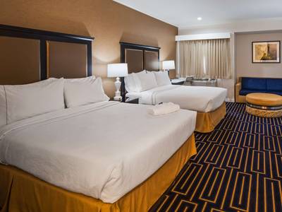 Best Western Plus Palm Court Hotel