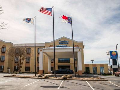 Comfort Inn & Suites