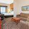 La Quinta Inn & Suites Oklahoma City-Midwest City