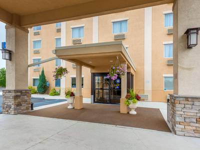 Comfort Inn & Suites
