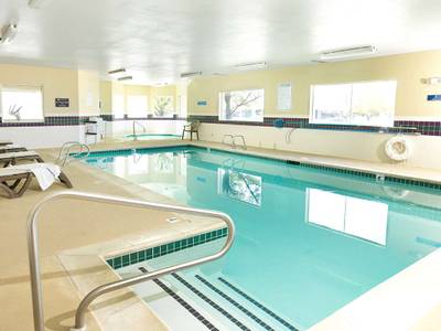 Crystal Inn Hotel & Suites Midvalley