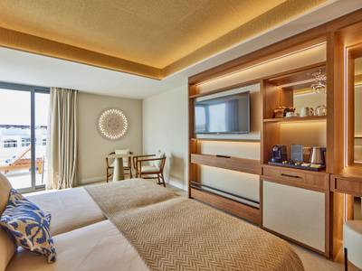 Universal Hotel Don Leon