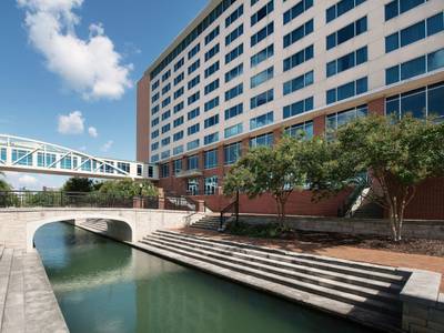 Embassy Suites Huntsville Hotel & Spa