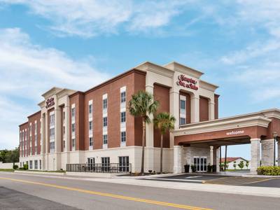 Hampton Inn & Suites Cape Coral