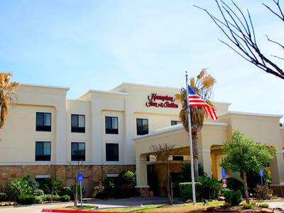 Hampton Inn & Suites College Station/US 6-East Bypass