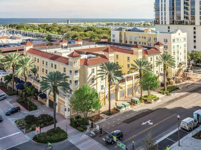Hampton Inn & Suites St. Petersburg Downtown