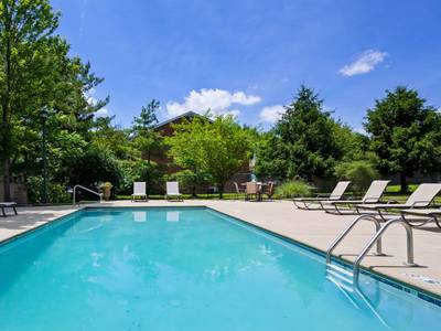 Best Western Plus Hannaford Inn & Suites