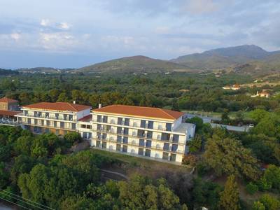 Delfinia Hotel & Bungalows