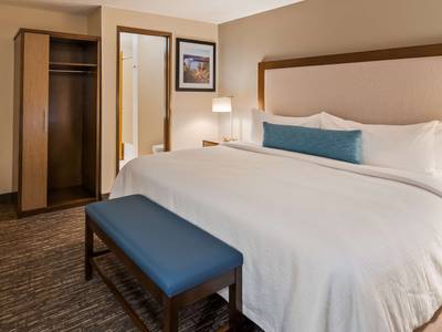 Holiday Inn Express & Suites Hudson I-94