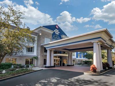 Holiday Inn Express & Suites Palm Coast