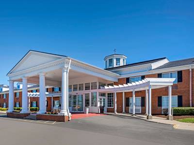 Clarion Hotel Conference Center North