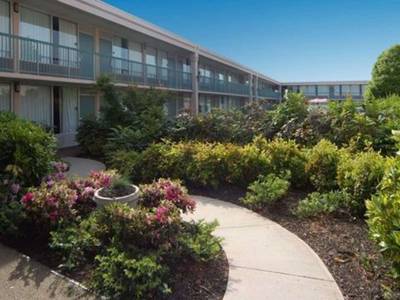 Quality Inn & Suites Conference Center