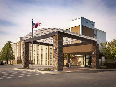 Holiday Inn Cleveland-Strongsville Airport