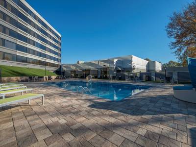 DoubleTree by Hilton Hotel Winston Salem - University