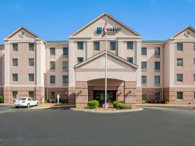 Mainstay Suites Airport