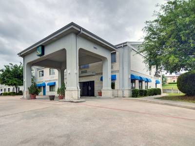 Quality Inn & Suites