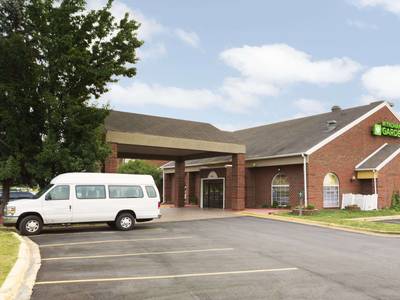 Wyndham Garden Grand Rapids Airport