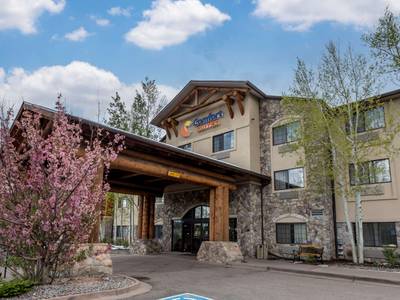 Comfort Suites Golden West on Evergreen Parkway