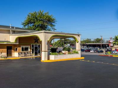 Rodeway Inn At Lackland Afb