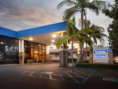 Travelodge Anaheim Inn & Suite on Disneyland Drive