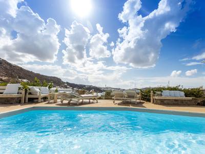 Rhenia Hotel & Bungalows