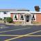 Econo Lodge Inn & Suites