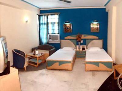 Hotel Suncourt Yatri