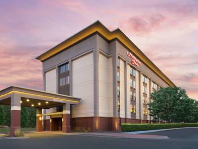Hampton Inn Denver International Airport