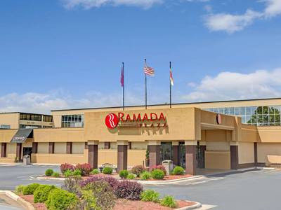 Ramada Charlotte Airport Hotel and Conference Center