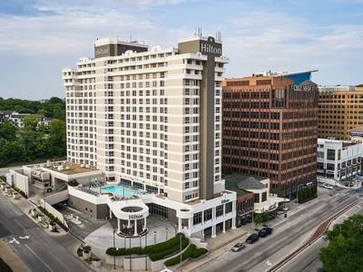 Sheraton Suites Country Club Plaza