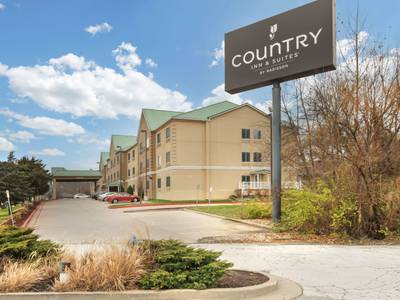Country Inn & Suites by Radisson, Columbia, MO