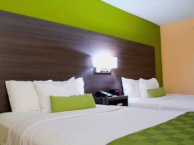 Baymont Inn & Suites Springfield