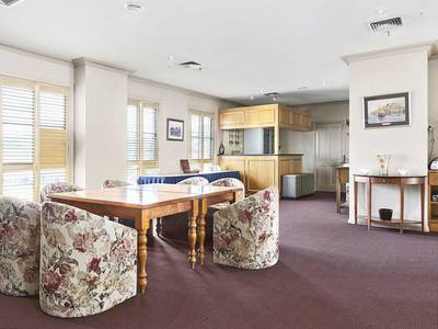 Quality Inn Colonial