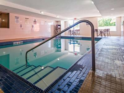 Best Western Plus Bowmanville