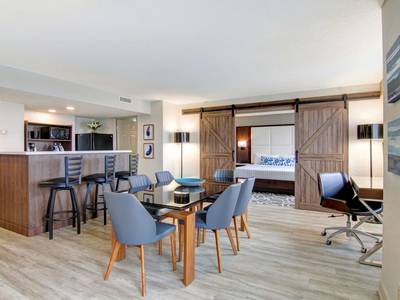 StationPark All Suite Hotel