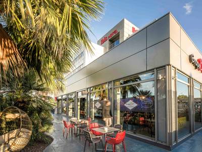 ibis Valencia Bonaire Airport Hotel