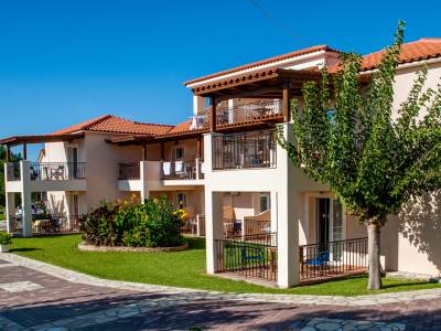 Sotiris Studios & Apartments