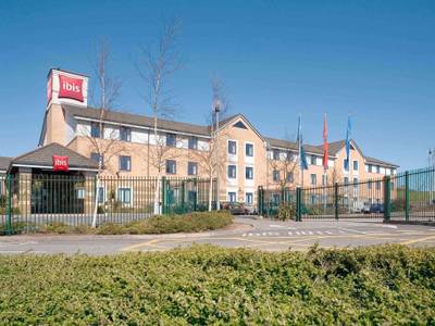 ibis Cardiff Gate - International Business Park Hotel