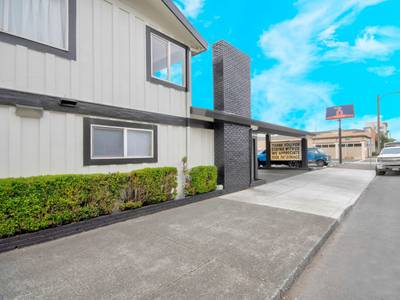 Americas Best Value Inn & Suites Eureka